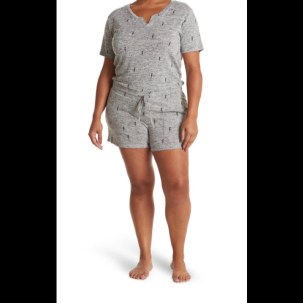 Theo & Spence v-neck sleep romper. Size 3X, NWT
